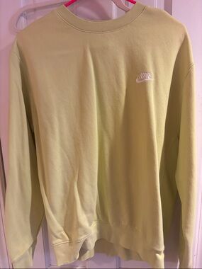 Nike Crewneck Sweatshirt in Lime Green/Yellow